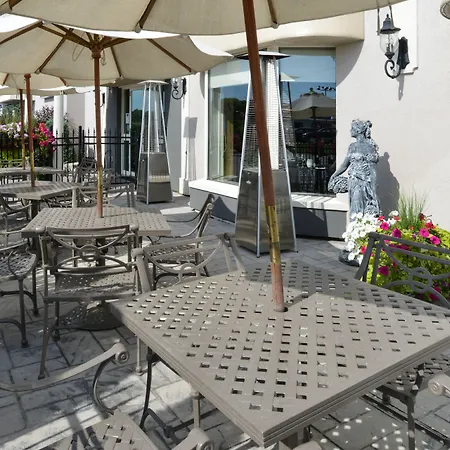 Best Western Plus Mariposa Inn & Conference Centre-2