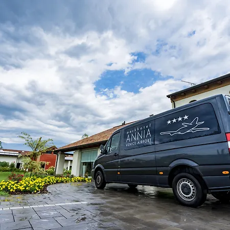Annia Park Hotel Venice Airport-3