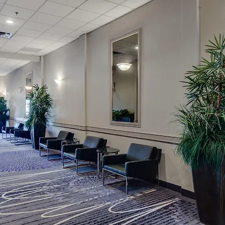 Heritage Inn Hotel & Convention Centre - High River-2