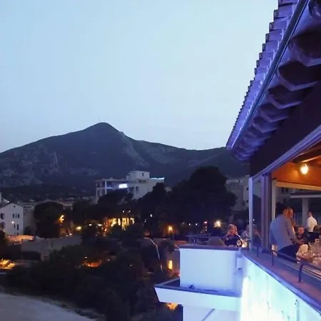 Bue Marino Hotel & Rooftop Bar-2