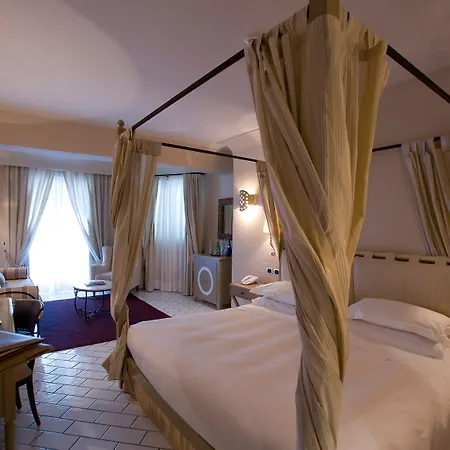 Therasia Resort Sea And Spa - The Leading Hotels Of The World-3