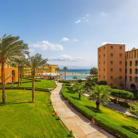Strand Beach Resort-2