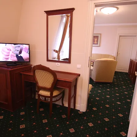 Humboldt Park Hotel & Spa-2