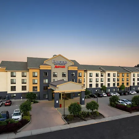 Fairfield Inn & Suites By Marriott Kelowna-2