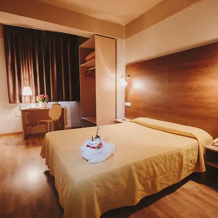 Hotel Embajador-2