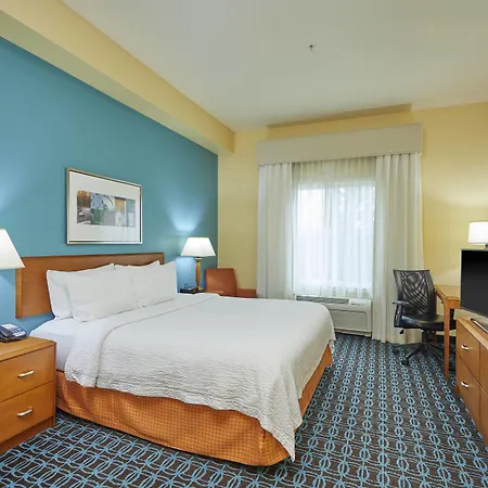 Fairfield Inn & Suites Burlington-2