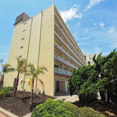 Marjac Suites Virginia Beach Oceanfront-3