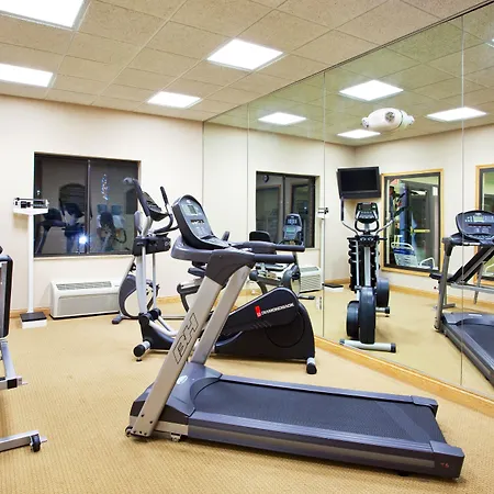 Holiday Inn Express Hotel & Suites Detroit-Utica By Ihg-2