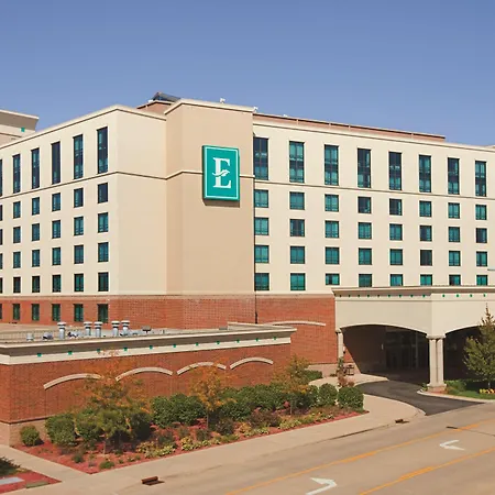 Embassy Suites East Peoria Hotel And Riverfront Conference Center-3