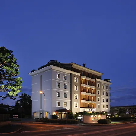 Poli Hotel-2