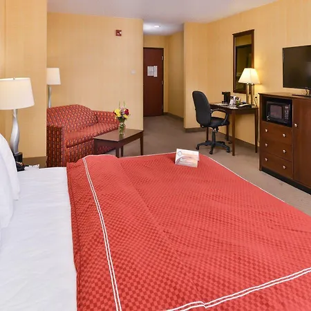 Quality Suites Stratford-2