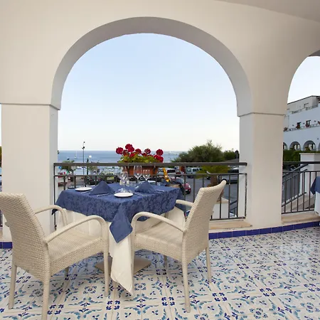 Punta Campanella Resort & Spa-3