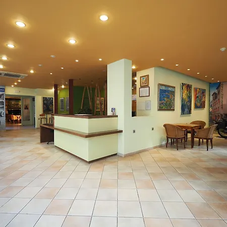 Hotel Montserrat-2