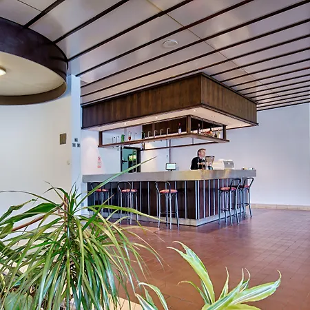 Hotel Issa-3