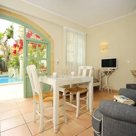 Mythos Suites Boutique Hotel-3