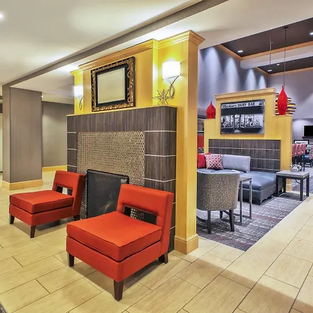 Hampton Inn & Suites Madison - West-2