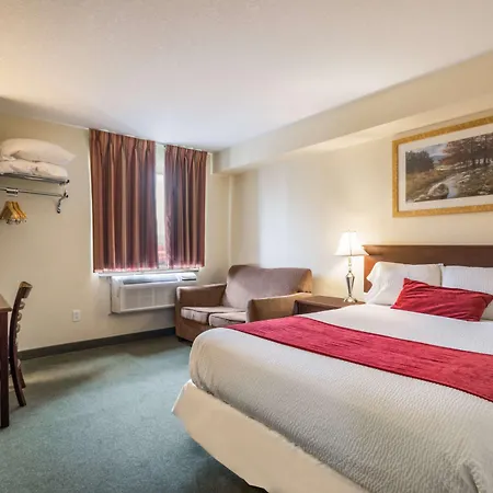 Knights Inn Orillia-3