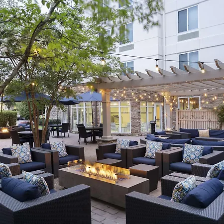 Hilton Garden Inn Melville-2