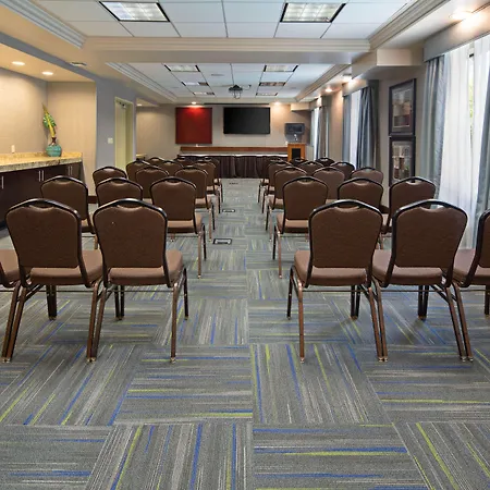 Hampton Inn Visalia-3