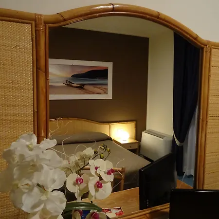 Hotel Desiree-3