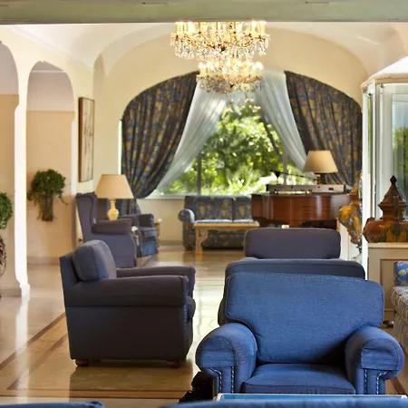 Excelsior Belvedere Hotel & Spa-3