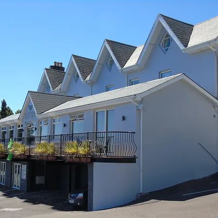 Bella Vista Hotel & Self Catering Suites-3