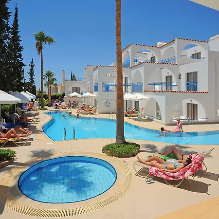 Petrosana Hotel Apartments-3