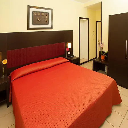 Hotel Alibi-2