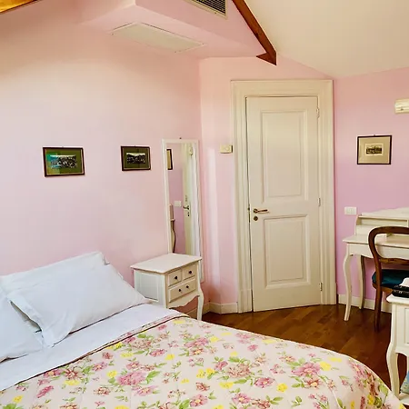 The Secret Garden Relais-2