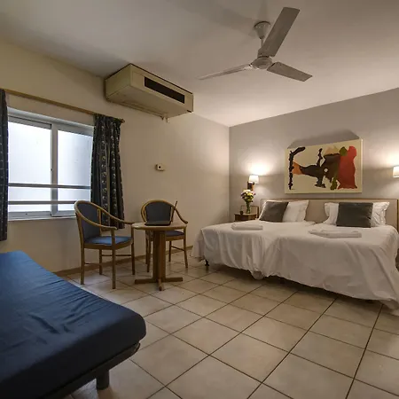 Sliema Chalet Hotel-3