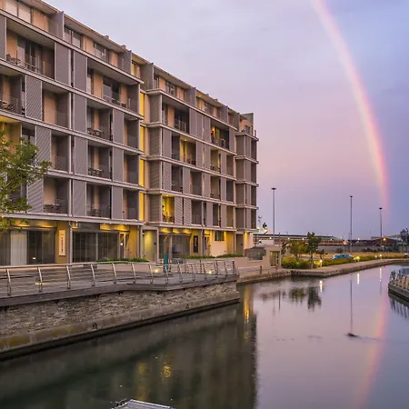 Aha Harbour Bridge Hotel & Suites-2