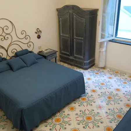 Hotel Alfonso A Mare-3
