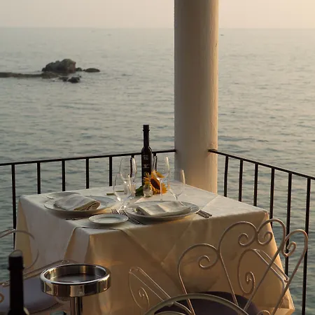 Hotel Umberto A Mare-3