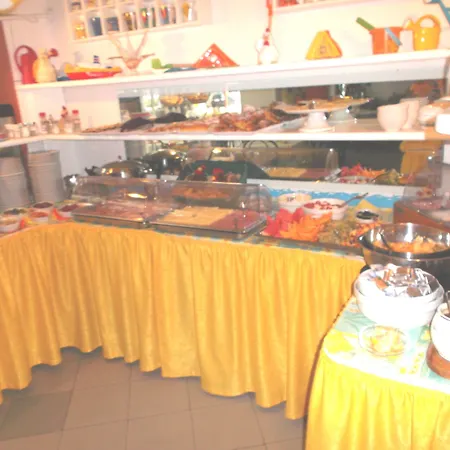 Hotel Ciao Bed & Breakfast-2