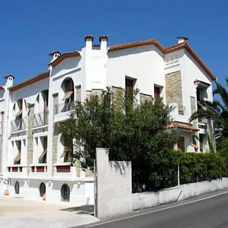 Hotel Pierre Loti-2