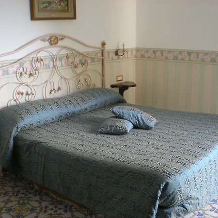 Hotel L'Argine Fiorito-2
