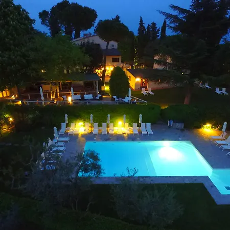 Villa I Barronci Resort & Spa-3