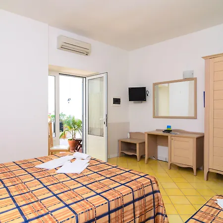 Albergo Villa Giusto-3