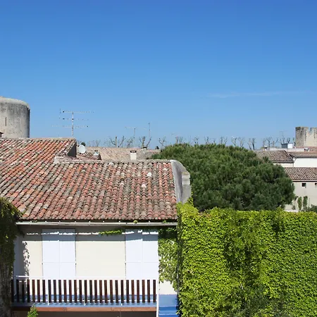 Hotel Saint Louis - Au Coeur Des Remparts-2