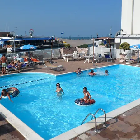 Miramare Hotel Ristorante Convegni Aperto Tutto L'Anno-3