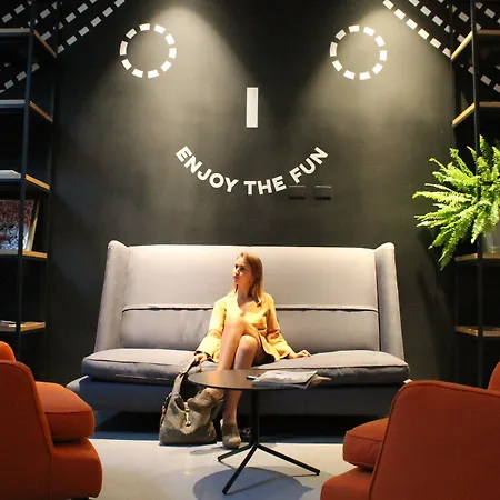 The Poet Hotel-2