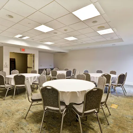 Hilton Garden Inn Ridgefield Park-3