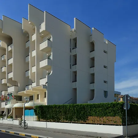 Hotel Life - Natural Style Rimini-3