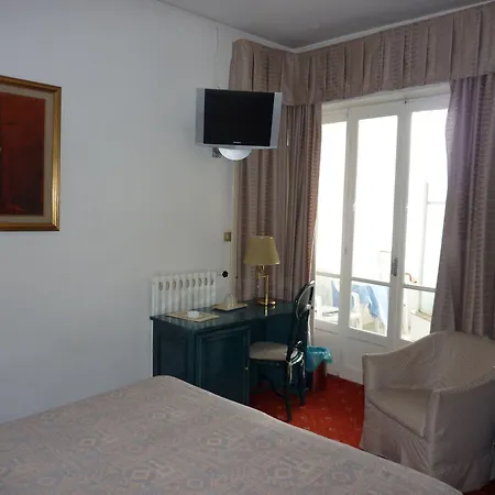 Hotel Ariston Montecarlo-2