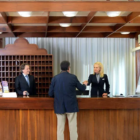 Ambasciatori Palace-2