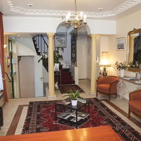 Hôtel Du Manoir-2