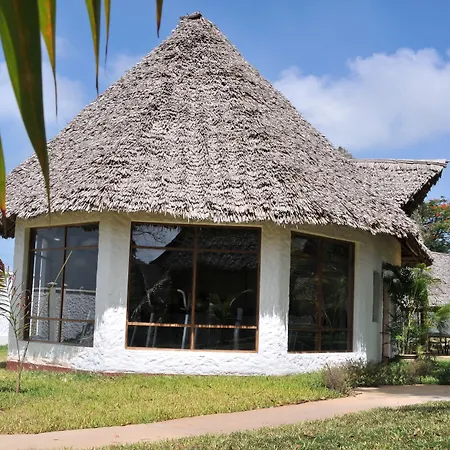 Karafuu Beach Resort & Spa-2