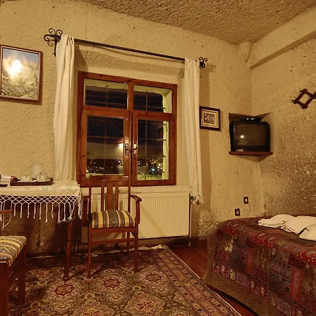 Cave Hotel Saksagan-2