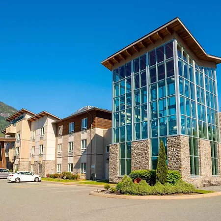 Sandman Hotel And Suites Squamish-3