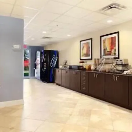 Microtel Inn & Suites By Wyndham Spring Hill/Weeki Wachee-2